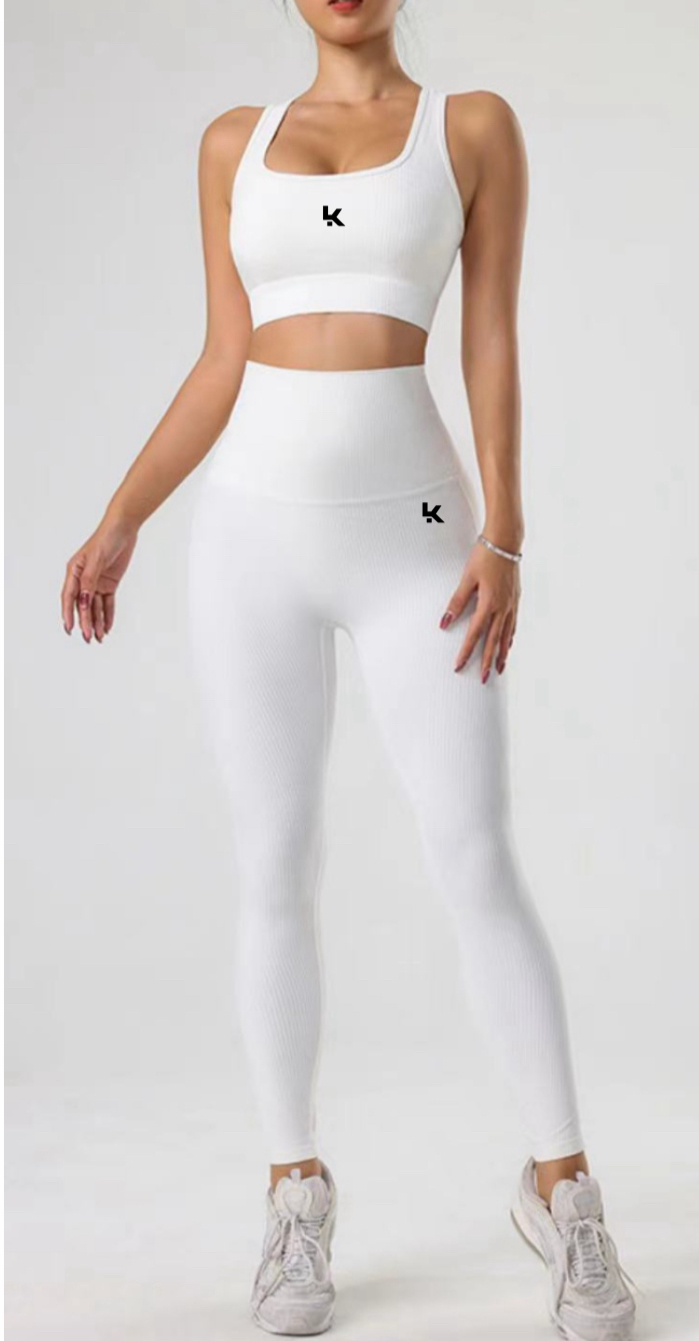 Women’s Essential Workout Top & Leggings Set